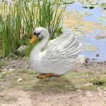 Design Toscano Swan Of The Lake Garden Statue