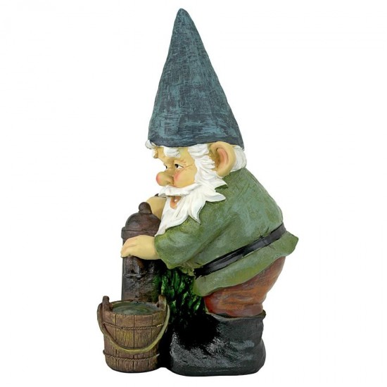 Design Toscano Water Pump Pete Garden Gnome Statue