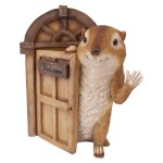 Design Toscano Garden Greetings Squirrel Welcome Statue
