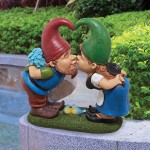 Design Toscano Kiss And Tell Lover Gnomes Statue