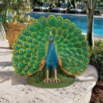 Design Toscano Peacock Plumage Garden Statue