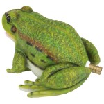 Design Toscano Friendly Frog Piped Toad Spitter Statue