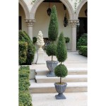 Design Toscano 60In Classic Evergreen Topiary