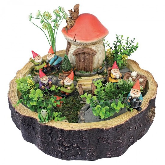 Design Toscano Tiny Forest Gnome Friends