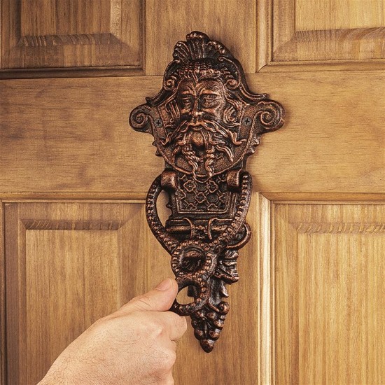 Design Toscano Winthrop Manor Greenman Doorknocker