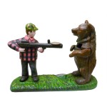 Design Toscano Bear Hunt Bank