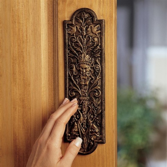 Design Toscano Greenman Door Plate