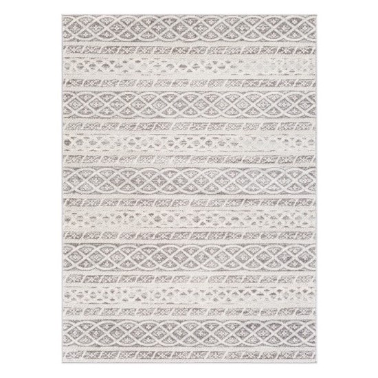 Surya Chester CHE-2335 5'3" x 7'3" Rug