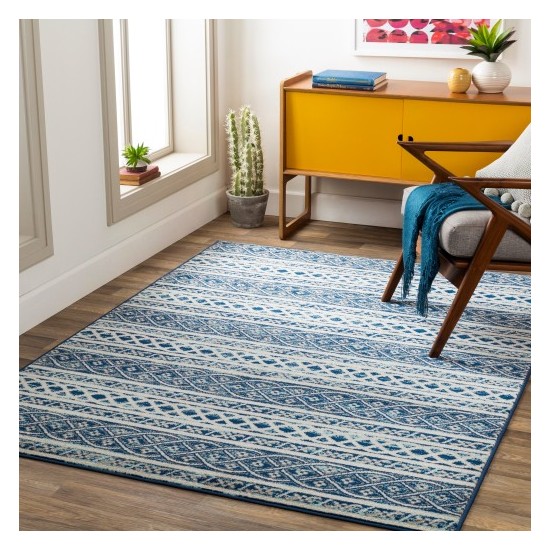 Surya Chester CHE-2336 5'3" x 7'3" Rug