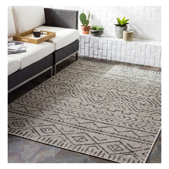 Surya Malibu MBU-2327 5'3" x 7' Rug