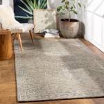 Surya Shelby SBY-1007 5' x 7'6" Rug