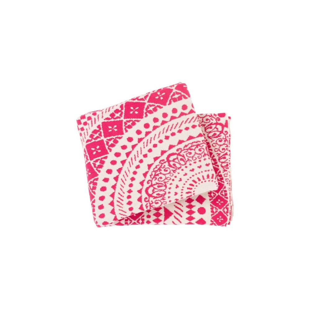 Surya Ekena EKN-1002 50"W x 60"L Throw Surya Ekena EKN-1002 50"W x 60"L Throw