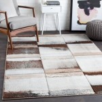 Surya Santa Monica SAC-2312 2'7" x 7'7" Rug