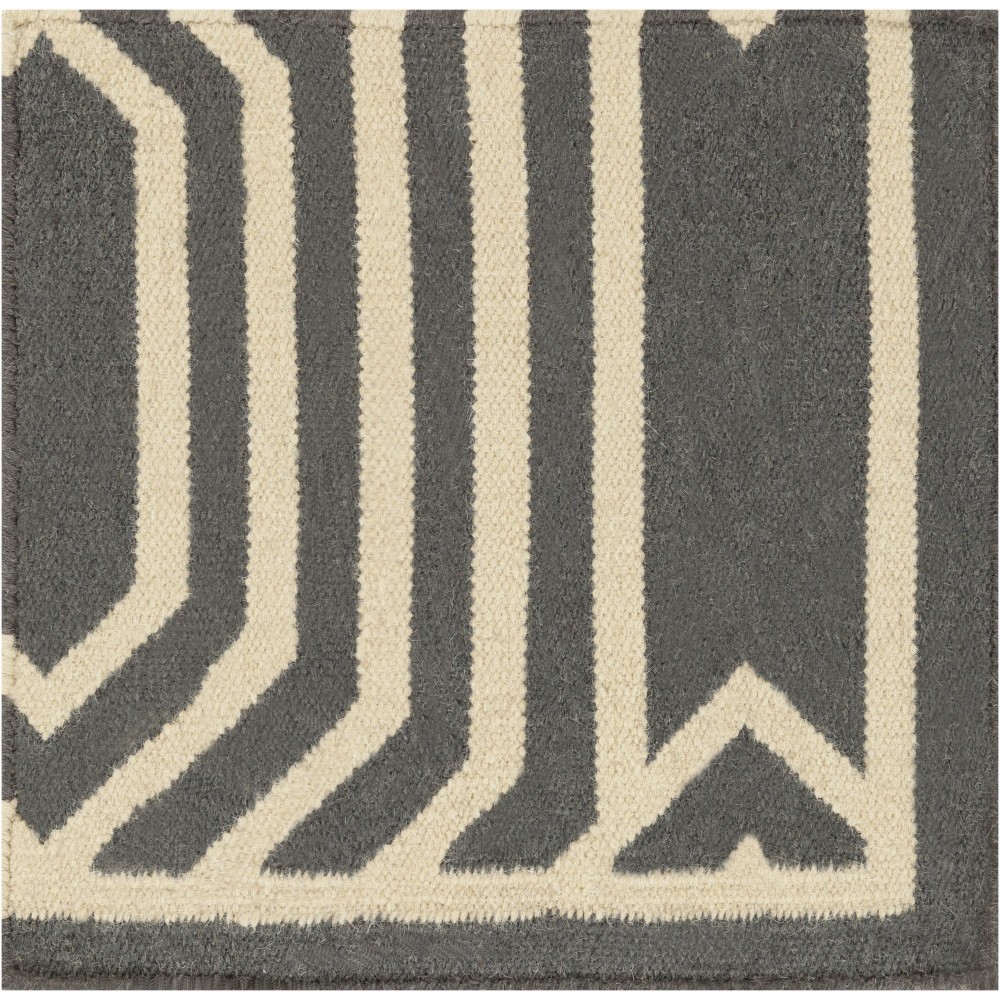 Surya Frontier FT-529 3'6" x 5'6" Rug Surya Frontier FT-529 3'6" x 5'6" Rug