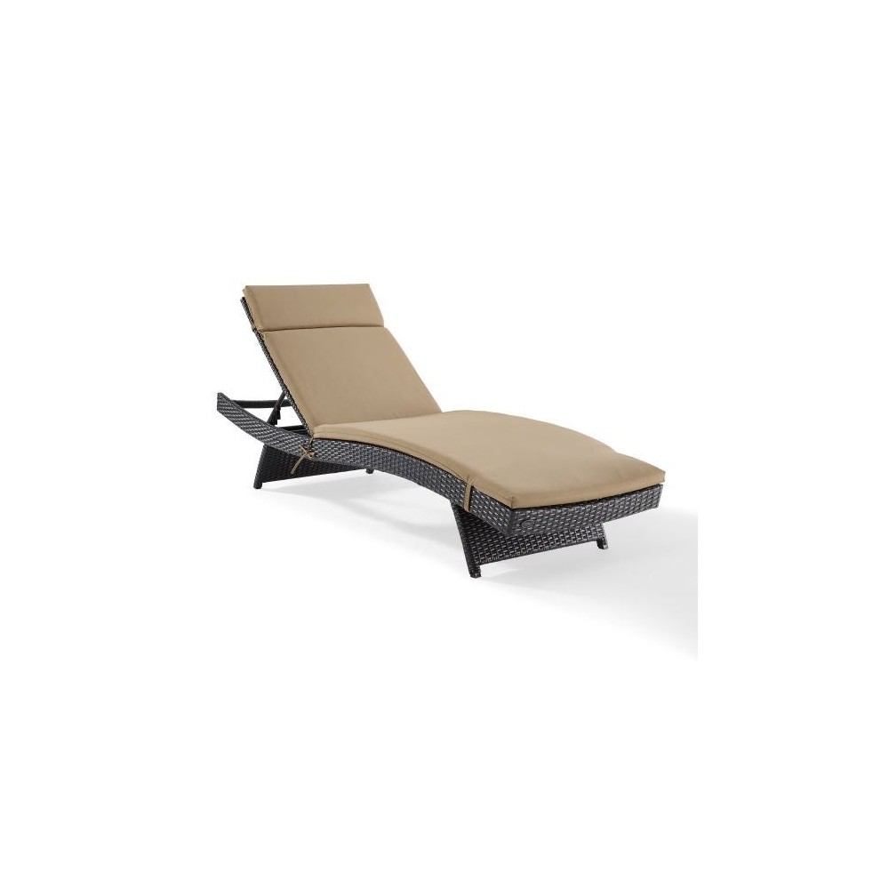 Biscayne Outdoor Wicker Chaise Lounge Mocha/Brown Biscayne Outdoor Wicker Chaise Lounge Mocha/Brown