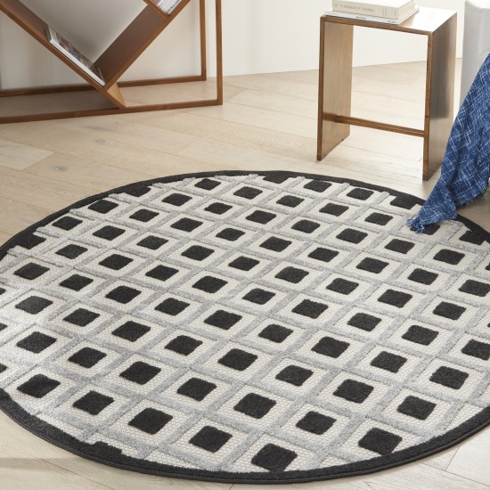 Nourison Aloha ALH26 Area Rug, Black/White, 4' x Round