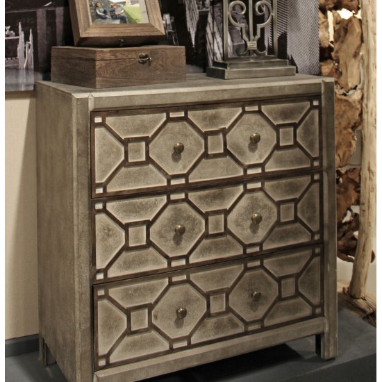 Quaint Vintage Wooden Cabinet With 3 Drawers