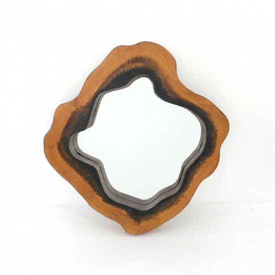 Coastal Cosmetic Mirror With Grotto-Like Wooden Frame