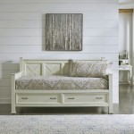 Bay Lodge Daybed by homestyles