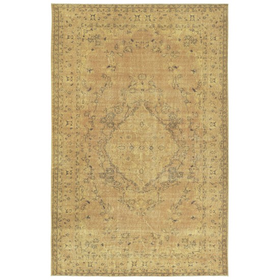 Kaleen Boho Patio Collection Bright Gold Throw Rug 2' x 3'