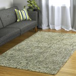 Kaleen Lucero Collection Dark Green Area Rug 4' x 6'