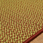 Holiday-Vibes Houndstooth Rug - Vibe Green/Red 42" x 66"