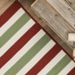 Rudolf Reversible Holiday Rug - Red/Green/White 22" x 34"