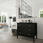 Crown 31.29" Dresser in Black