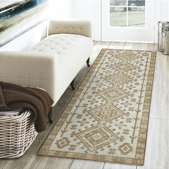 Brisbane BR2 Ivory 2'3" x 7'6" Runner Rug