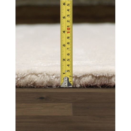 Pasargad Home Edgy Collection Ivory Bamboo Silk & Wool Area Rug 5'0" X 8'0"