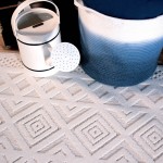 Orian Boucle' Coastal Diamond Natural 108"X156"