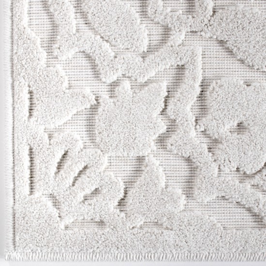 Orian Boucle' Cottage Floral Natural 93"X130"
