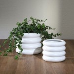 Cer, 8" Bibendum Planter, White