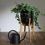 Cer 8" Planter W/ Wooden Stand, Black