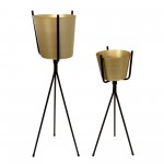 Ec Gold Metal Planter, Black Tripod 31.5"