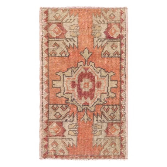 Surya Antique One Of A Kind Rug 1'5'' X 2'6''