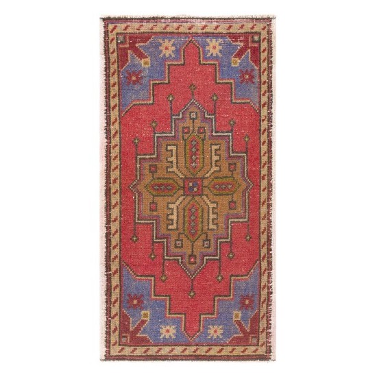 Surya Antique One Of A Kind Rug 1'9'' X 3'4''