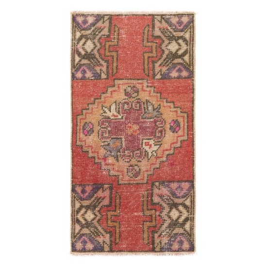 Surya Antique One Of A Kind Rug 1'5'' X 2'9''