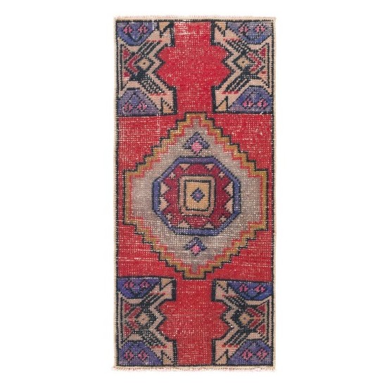 Surya Antique One Of A Kind Rug 1'4'' X 3'1''