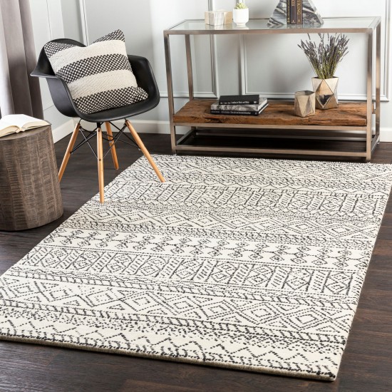 Surya Corfu Rug 5' X 7'6" (Cream & Black)