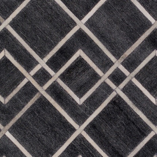 Surya Eloquent Black Rug 5' X 7'6"
