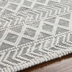 Surya Daffodil Dff-2301 Rug 5' X 7'6"