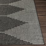 Surya Eagean Rug 5'3" X 7'7" (Black)