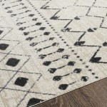 Surya Lavadora Lvr-2336 Black Rug 2'7" X 7'3"