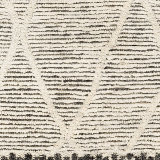 Surya Manisa Black Rug 5' X 7'6"