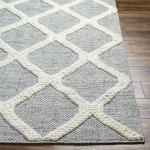 Surya Nina Nna-2301 Rug 6' X 9'