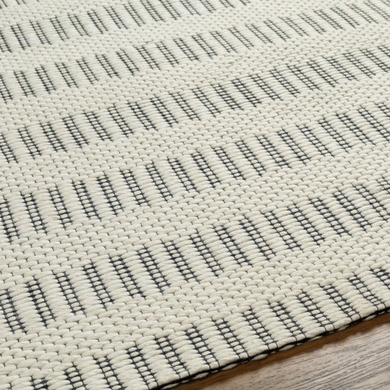 Surya Nevada Nvd-2304 Rug 5' X 7'6"