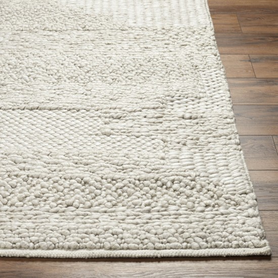 Surya Vesta Vst-2301 Rug 5' X 7'6"