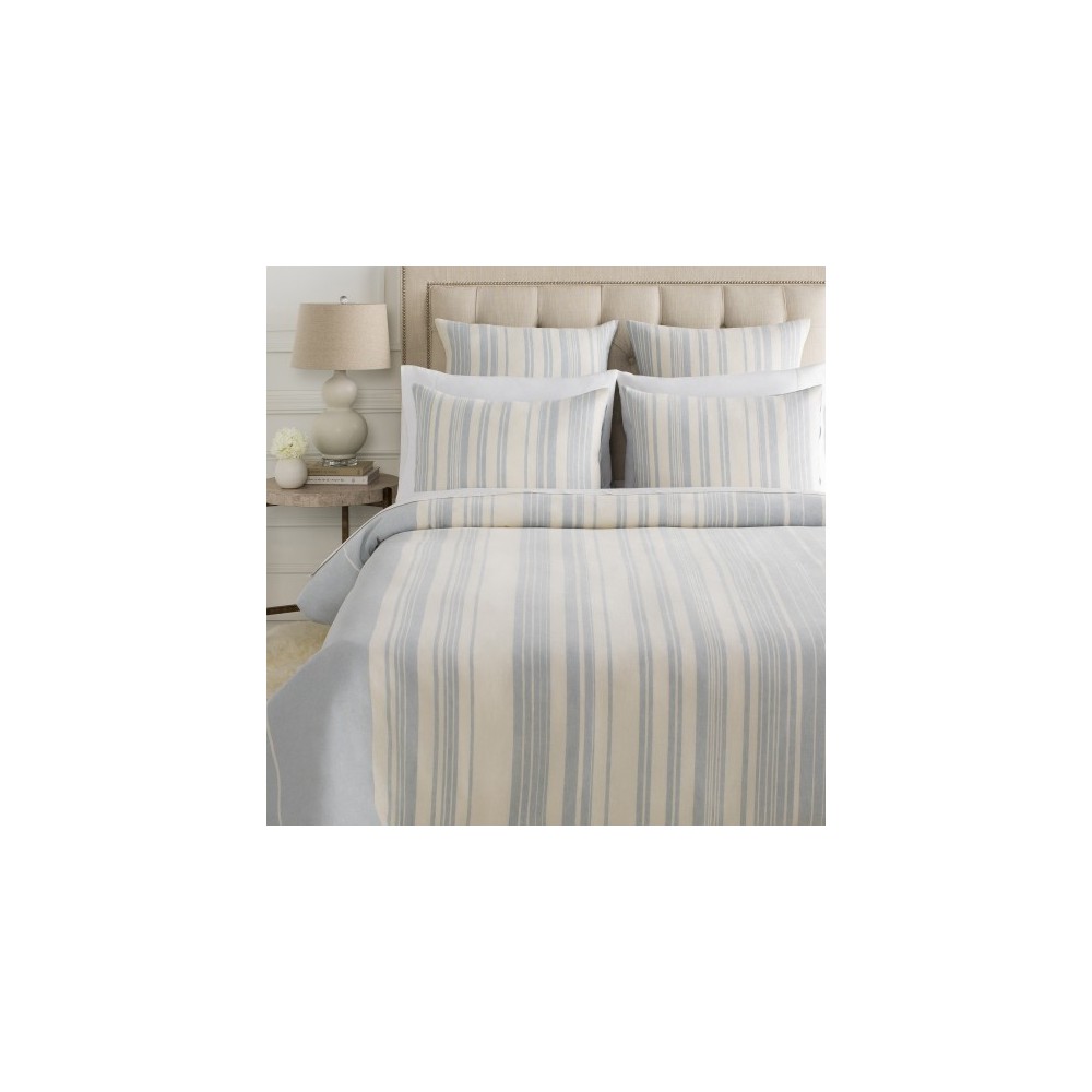 Surya Baris Ice Blue Full/Queen Bedding Set 88"W X 92"L,20"H X 26"W Surya Baris Ice Blue Full/Queen Bedding Set 88"W X 92"L,20"H X 26"W