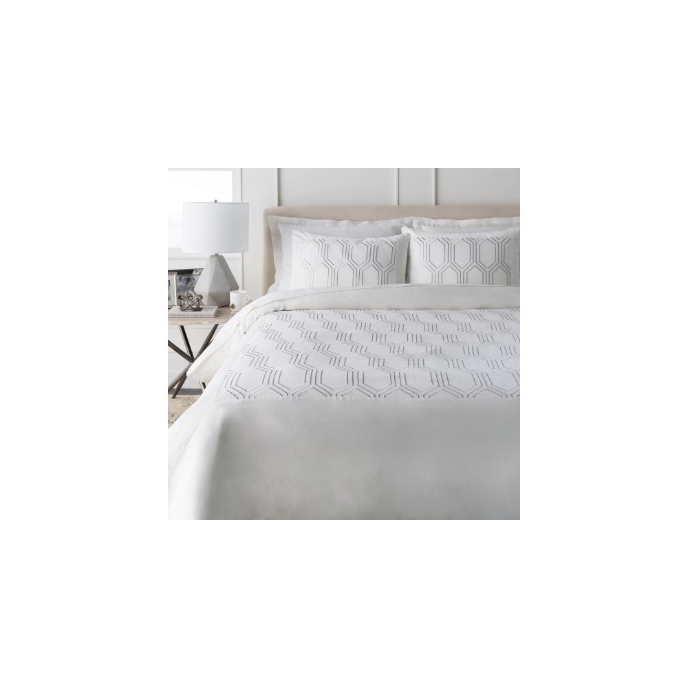 Surya Empire White Twin Duvet 68"W X 86"L